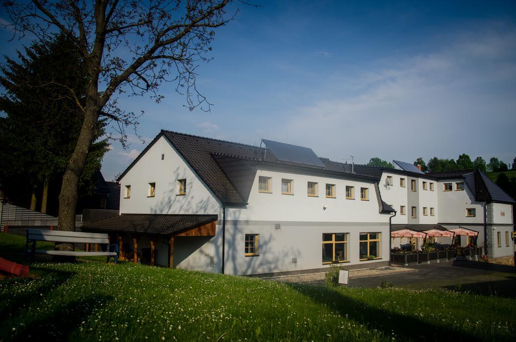 Penzion Pod Hurkou Hradecna Exterior foto